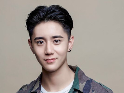 高昕比林小宅小几岁 林小宅新男友高昕恋情曝光
