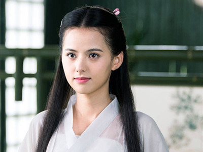 黄日莹今年几岁了 黄日莹个人资料她是怎么出道的