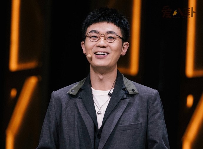 大鹏主持《演员请就位》