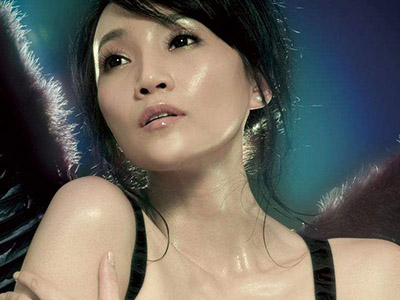 朱桦老公是谁 起底其资料是搭档费翔吗