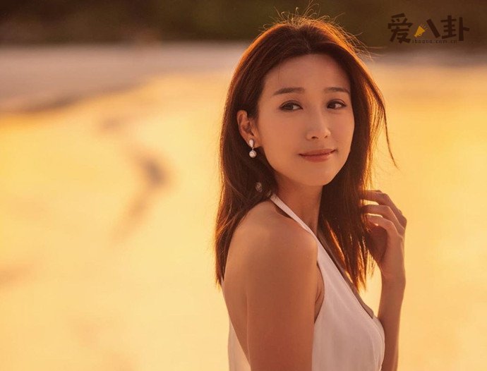 姚子羚为什么是“公厕”