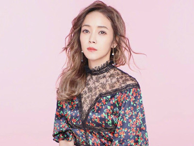 侯佩岑为什么那么多人喜欢 情商高是假的吗曾被网友吐槽