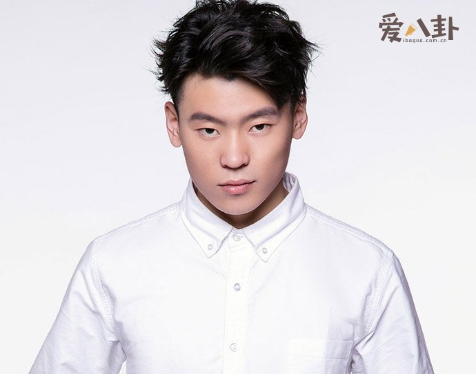 我跌跌撞撞奔向你是什么歌名