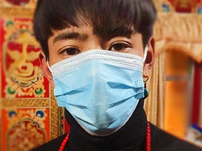 丁真以前就放牛骑马现在要干活 因为率真可爱受到关注