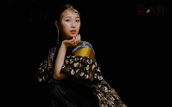 虞书欣成老赖之女是怎么回事