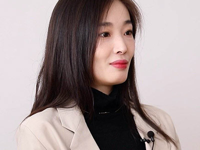 被造谣女子首摘口罩 她长什么样一直口罩示人的她为何摘下口罩