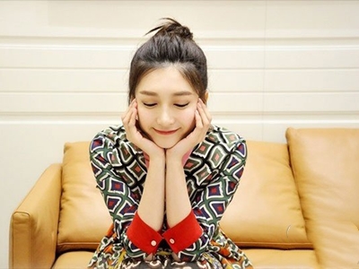 江疏影是江珊的女儿吗 两个人看起来长得很像