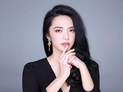姚晨为被举报的杨笠发声遭恶评 网友:支持杨笠,但姚晨算了