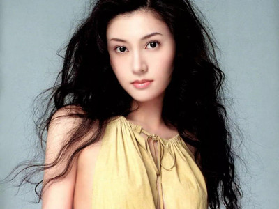 李嘉欣三级电影是什么时候拍的 她在堕落天使里演什么
