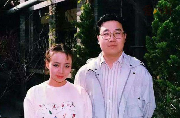 宋丹丹英达离婚