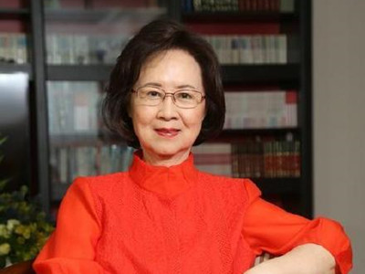 琼瑶:终于等到了迟来的正义 并称曾是打击如今是新年礼物