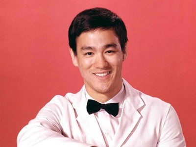 李小龙死因有内幕？李小龙究竟是怎样死的内幕曝光