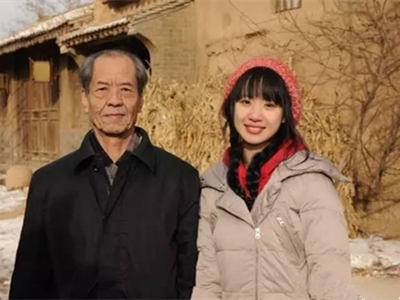 李梦演过什么 从这些资源看出她来头不小