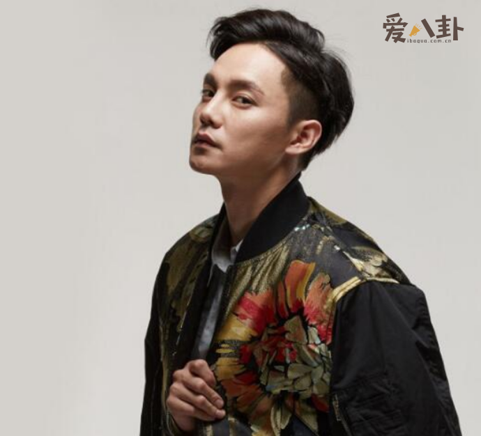 为什么尹正称呼张国荣哥哥