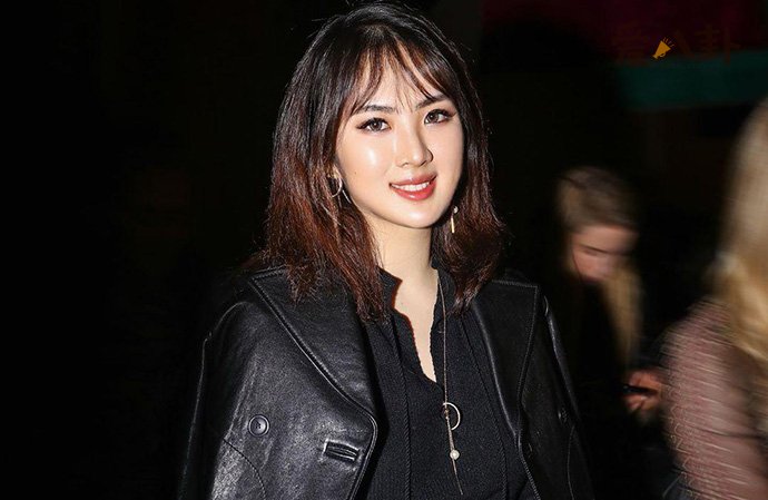 姚安娜不姓任的原因