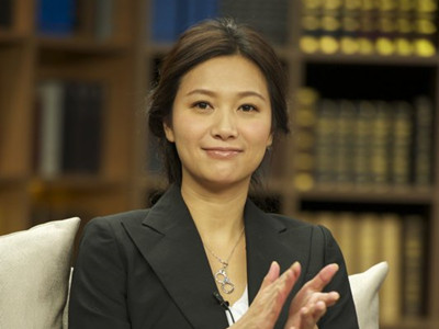 徐静蕾回应准备代孕一事 这还是大家认识的才女吗