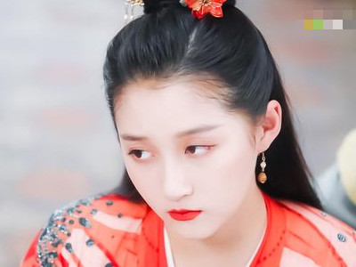 班婳吃瓜吃到自己身上 竟被异邦王子错认并求婚,石飞仙尴尬了