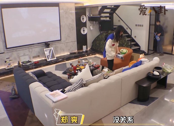 郑爽出售豪宅没人敢买是怎么回事