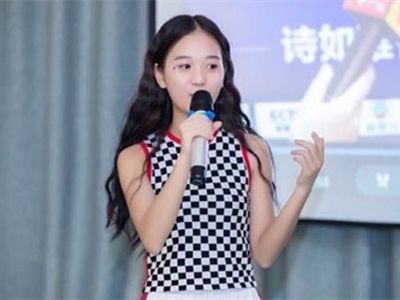 抖音网红小小如诈骗事件 富婆董事长身份都是假的