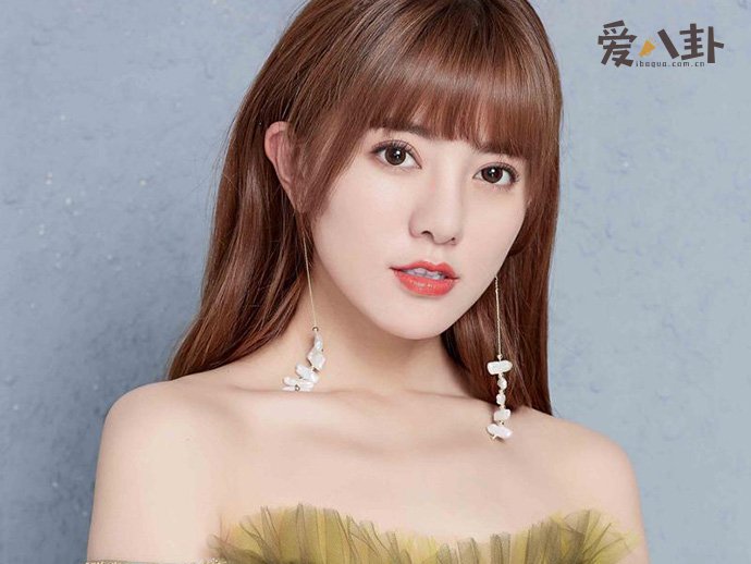 阿兰为什么有钱