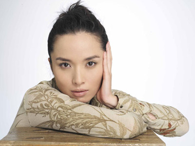 演员李佳的前夫是谁 两人为什么而离婚原因起底