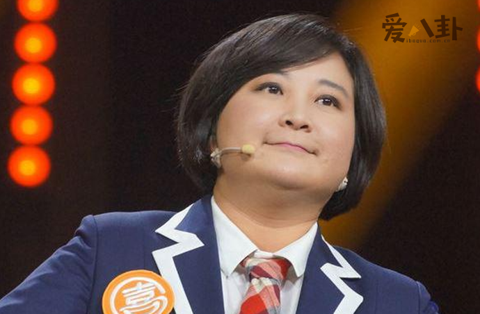 贾玲路演现场遭遇已婚粉丝催婚