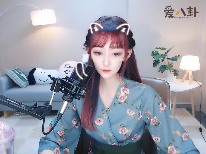 黎林添娇演唱的《星月糖》