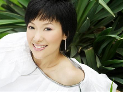 周艳泓结婚了吗 他老公是毕福剑真的吗