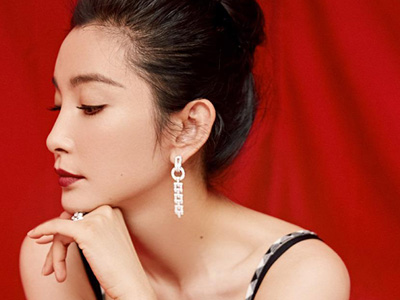 莲花姐女星是谁 起底她为什么会被叫莲花姐