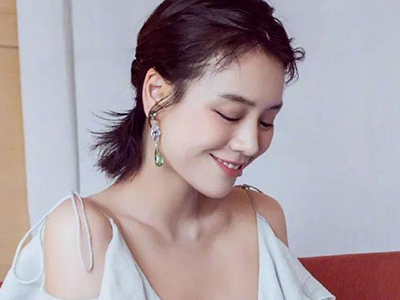 周冬雨马思纯关系 时隔4年关系翻天覆地娱乐圈真的没有友谊吗