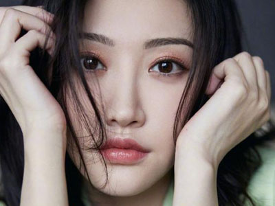 景甜走路怎么怪怪的 起底景甜走路外八原因