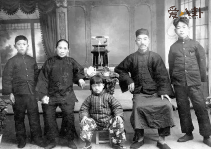 张艺谋祖父身份曝光