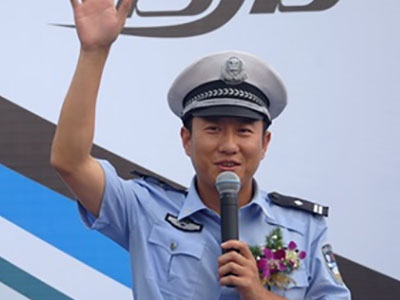 谭警官现状如何 他为什么不主持谭谈交通了