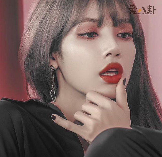 lisa是泰国和哪的混血