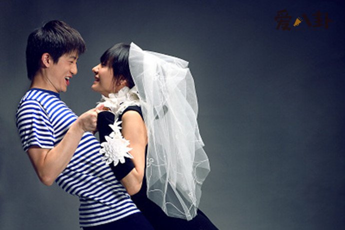 常春晓彭坦结婚照