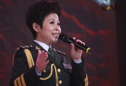 军旅歌唱家董文华近况如何 董文华还是军人吗