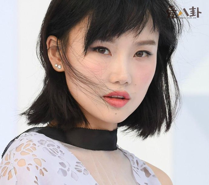 黄龄当小3