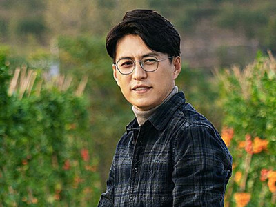 靳东新剧《温暖的味道》开播 这回不演精英而是驻村第一书记