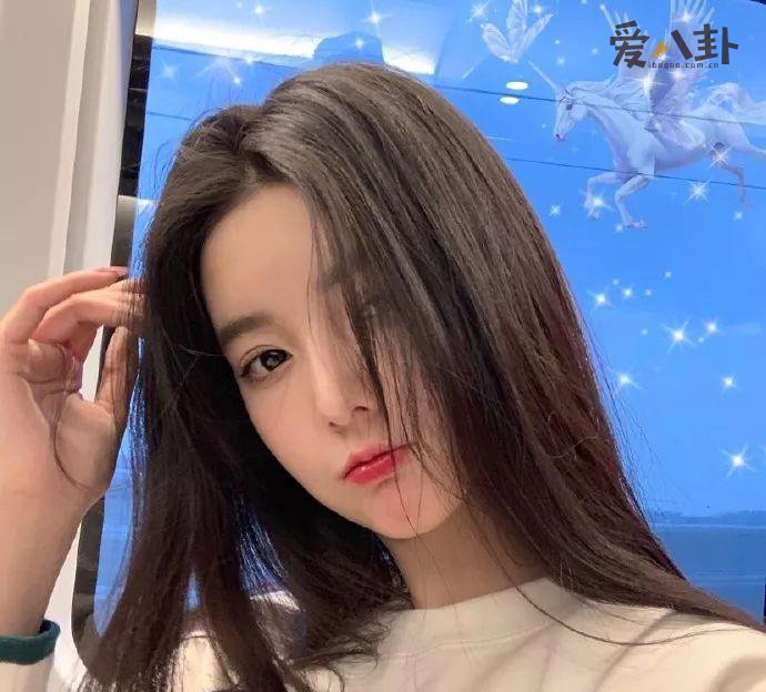 小怡同学是哪个学校的