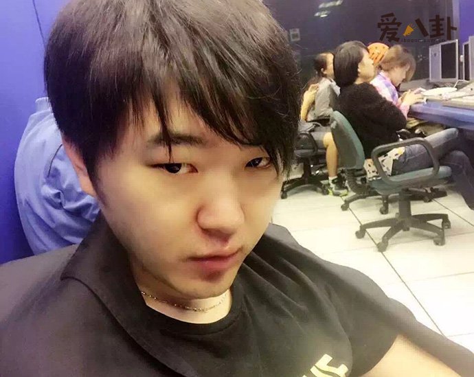 吴彤资料起底