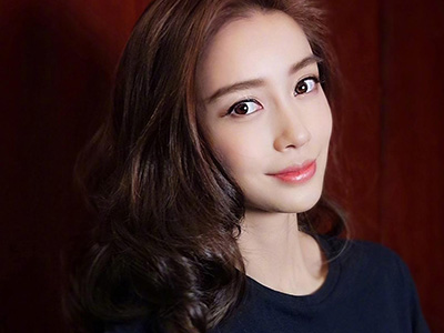 Angelababy闺蜜道歉是怎么回事 曝蔡徐坤baby私下有染
