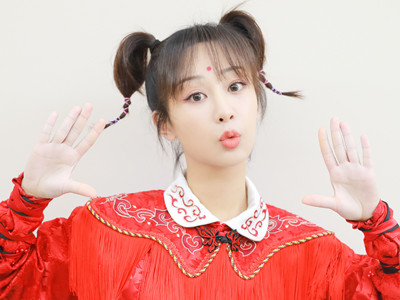 《萌探探》杨紫红孩儿造型路透 却被误认为是COS哪吒