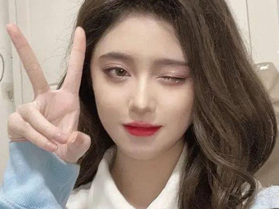 邓歆玥为什么要模仿鞠婧祎 邓歆玥没整容前是怎么样的呢