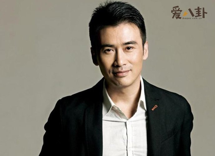 柳云龙照片