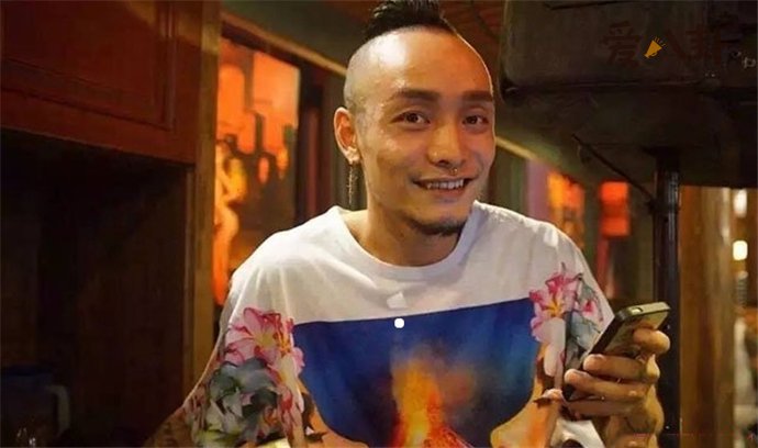 徐真真照片