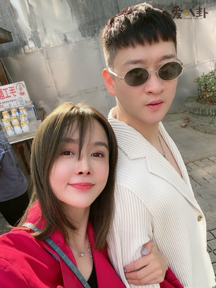 美女回应被曹云金酒后强行拽上车引热议