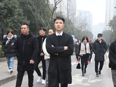 杭州保姆纵火案男主爱妻人设是假的 林先生早就出轨了？