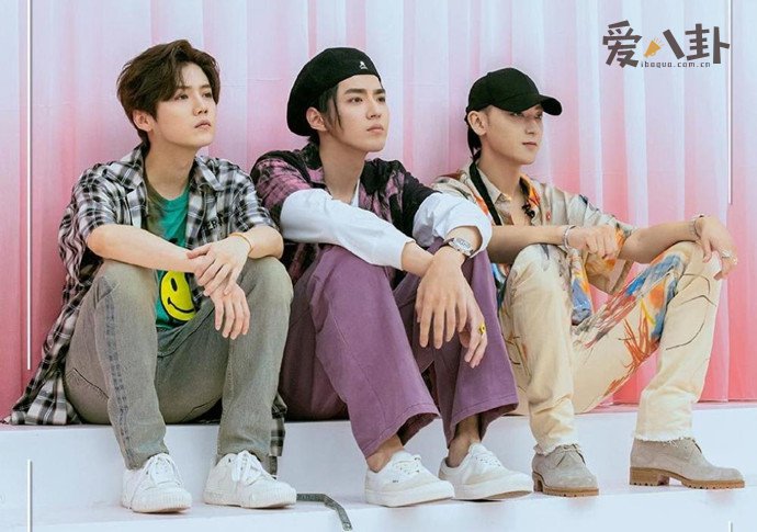 都美竹曝吴亦凡吐槽前队友有狐臭