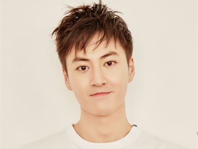 李俊逸烈火军校演的谁 角色介绍及个人资料现状如何