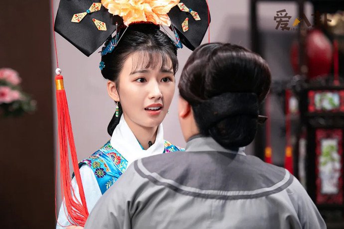 高容方我是女演员